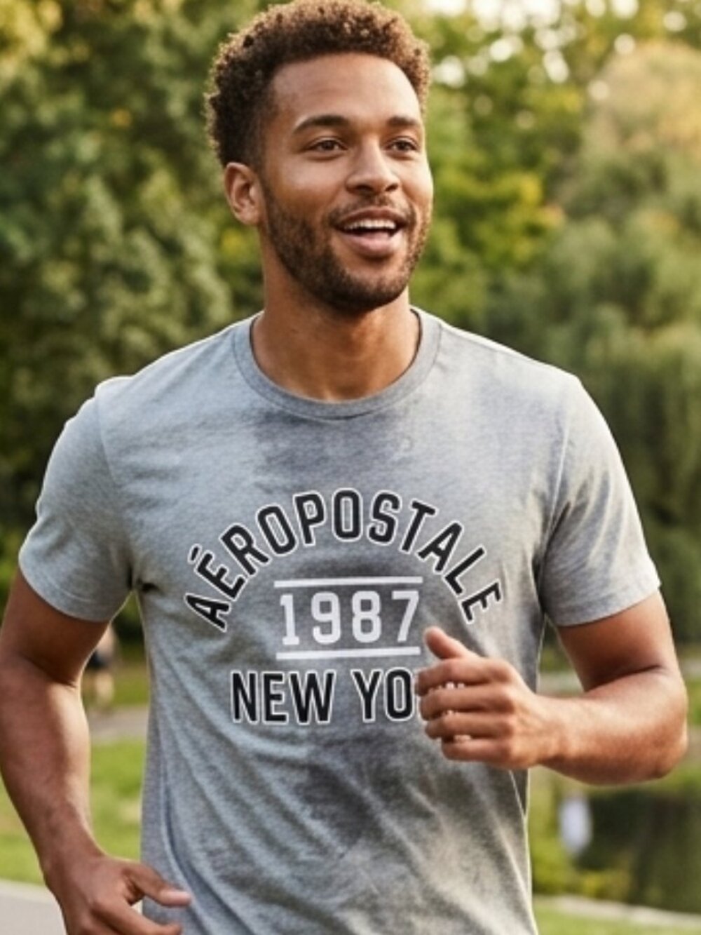 NWT Aeropostale Graphic Tee LG